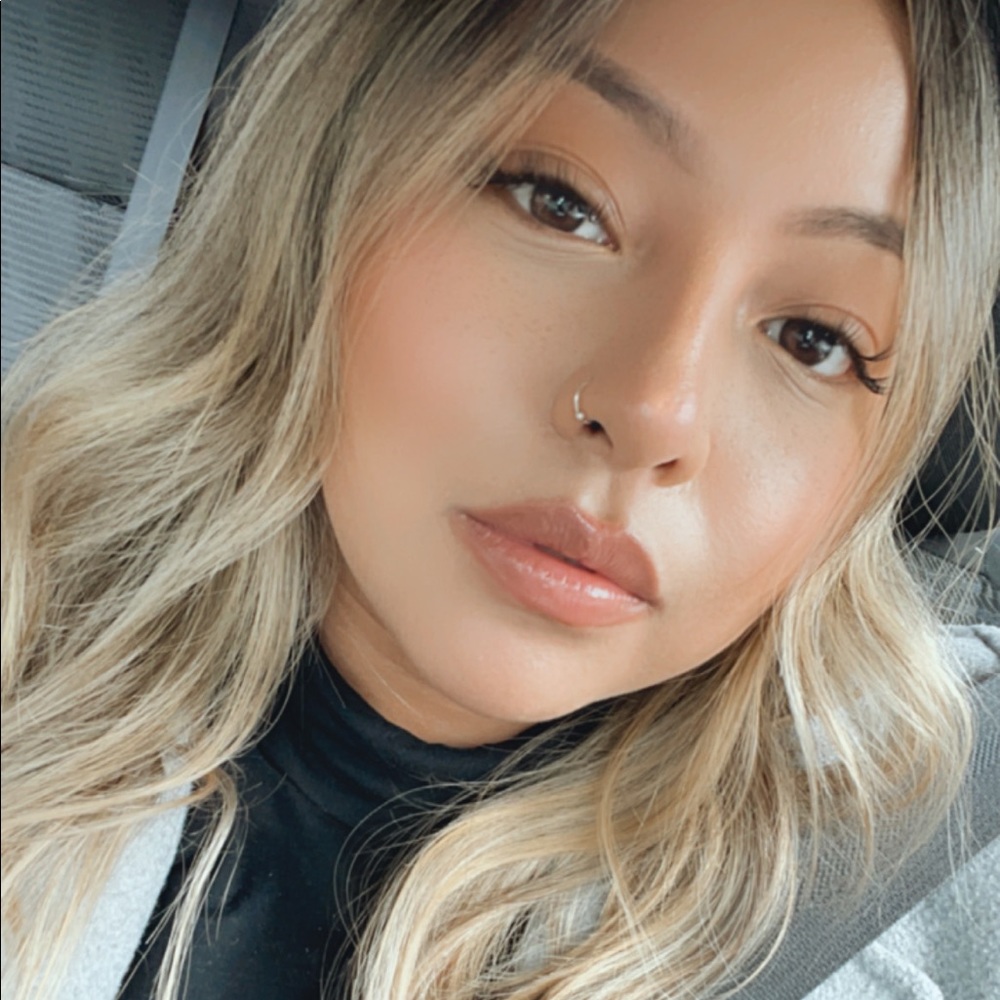 Meet your Posher, Kelley